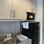 Modern And Cozy Studio Unit With Balcony Near Ayala Center
